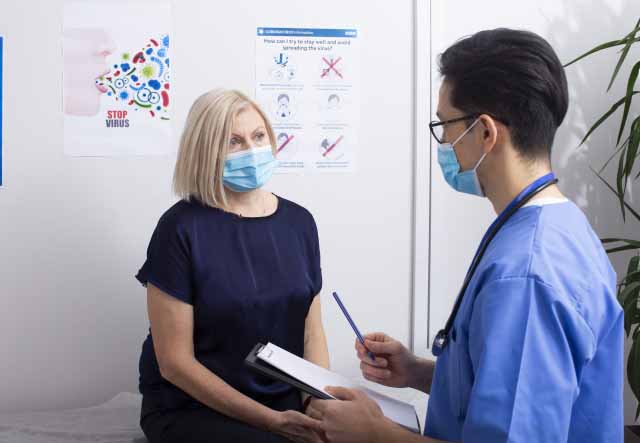 最新機器を併用しながら検診を行っております